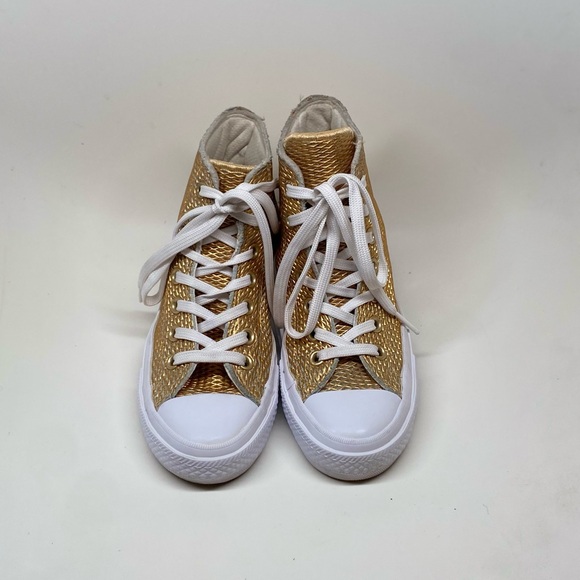 The Converse Chuck II Perforated Metallic womens size 5 - Picture 6 of 6